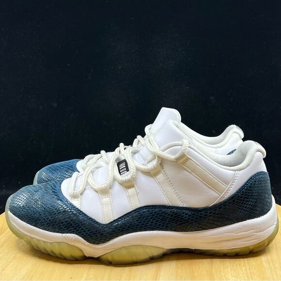 Jordan 11 Retro Low Snake Navy Snakeskin 2019 Men’s Size 10 CD6846-102 - Picture 3 of 11
